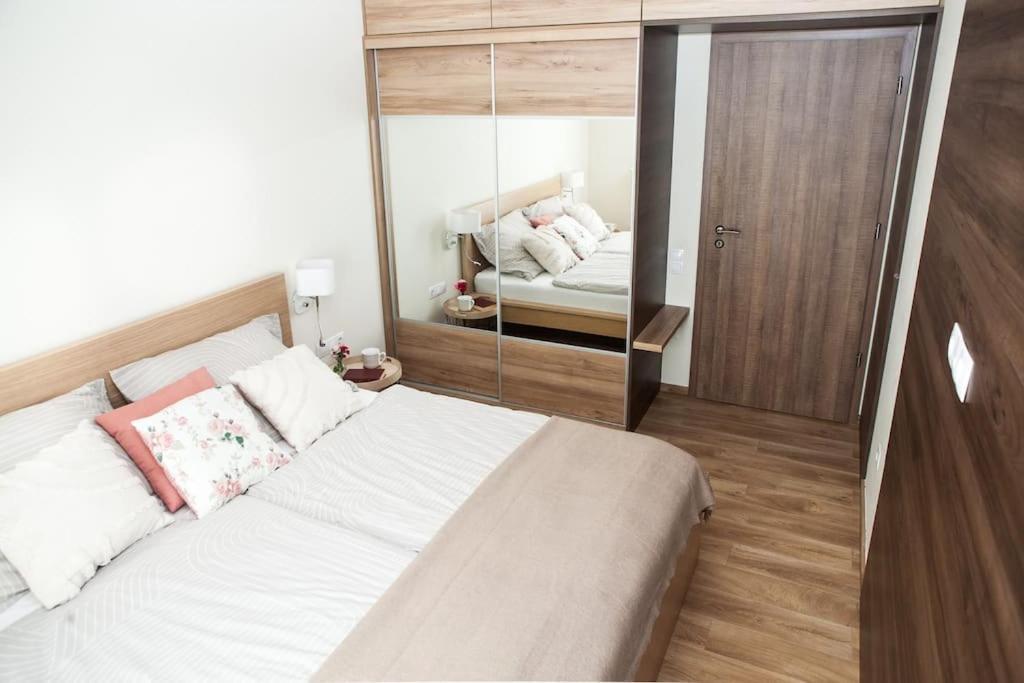 Liszt Apartman Дьєр Екстер'єр фото