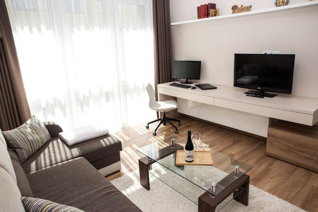 Liszt Apartman Дьєр Екстер'єр фото